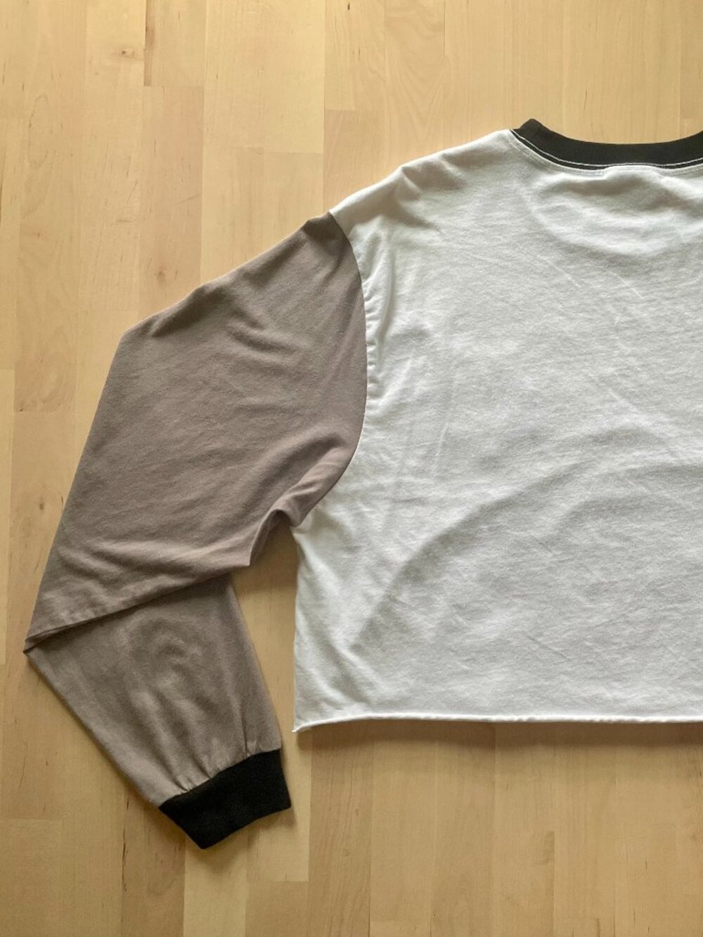 Teddy Fresh Unisex Monochrome Colorblock Cropped Long Sleeve Shirt sz XL *READ* - Picture 6 of 7